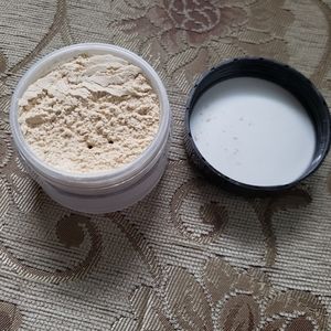 Laura Mercier Loose Translucent Powder Full Size